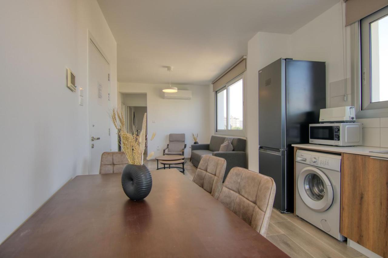 Phaedrus Living Coral Suites Aquatic Ларнака Екстер'єр фото