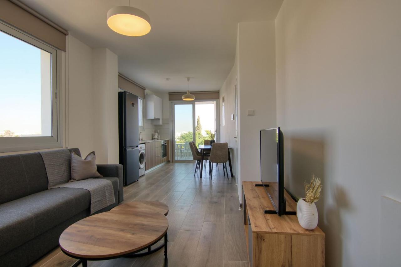 Phaedrus Living Coral Suites Aquatic Ларнака Екстер'єр фото